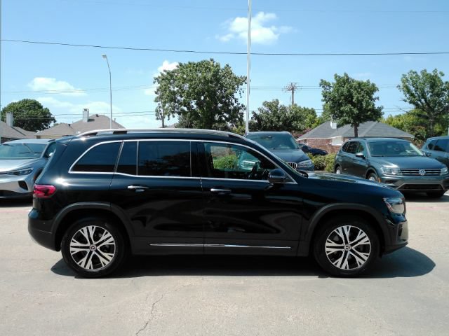 Used 2024 Mercedes-Benz GLB 250 w/ Exclusive Package image 5