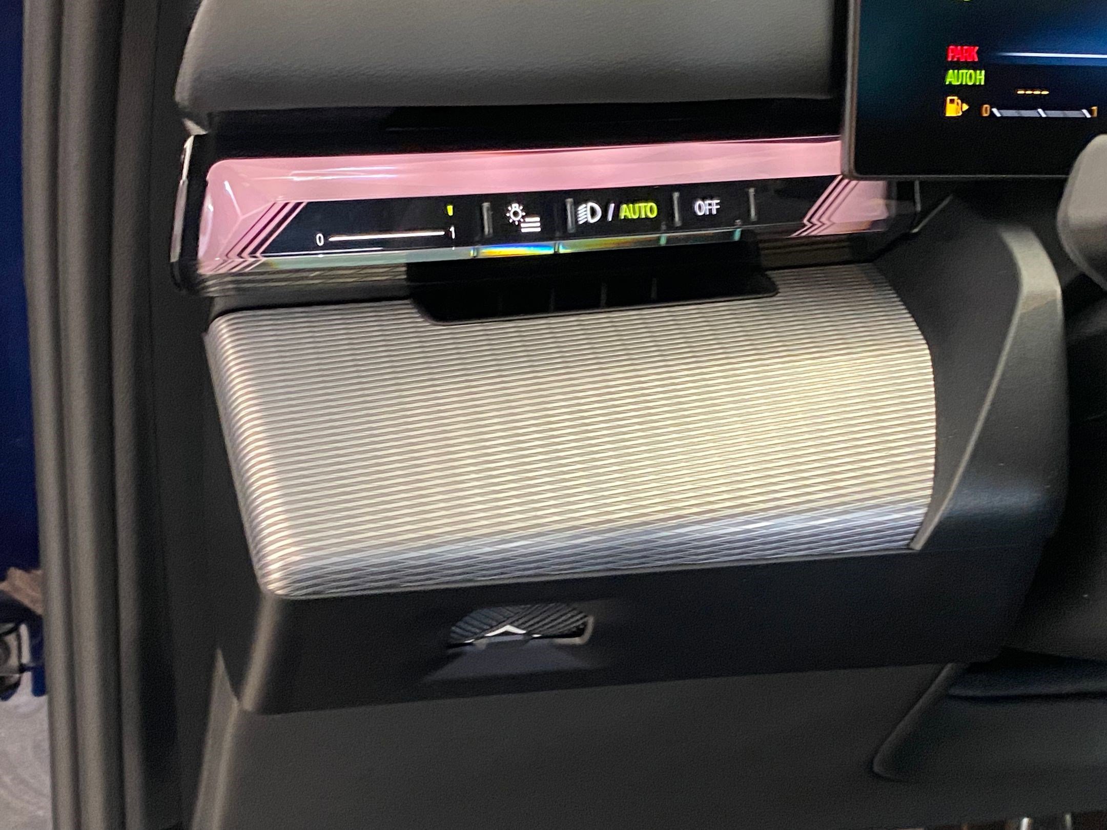 New 2026 BMW 540i xDrive w/ M Sport Package image 23