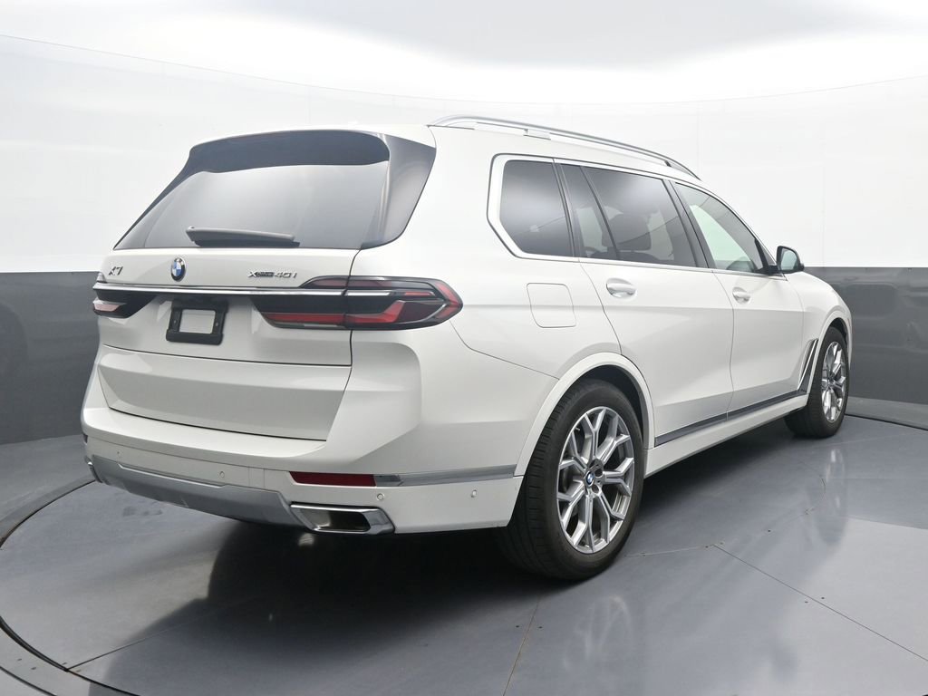 Used 2025 BMW X7 xDrive40i image 7