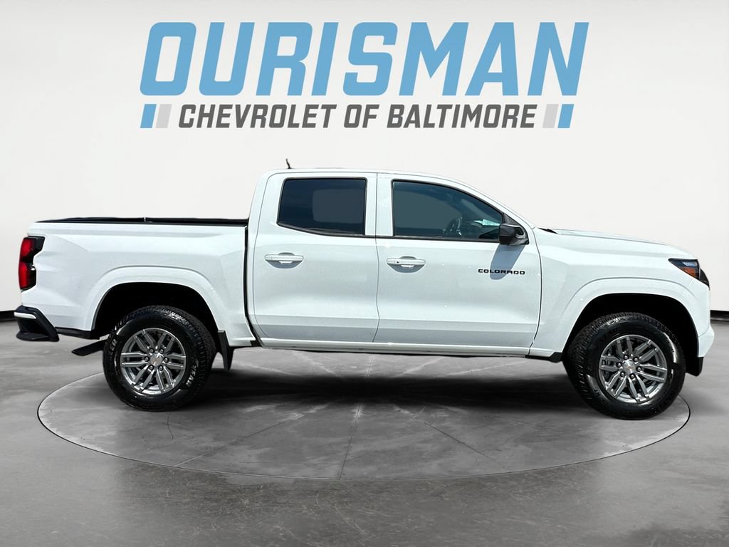 Used 2025 Chevrolet Colorado LT w/ LT Convenience Package AWD/4WD image 7