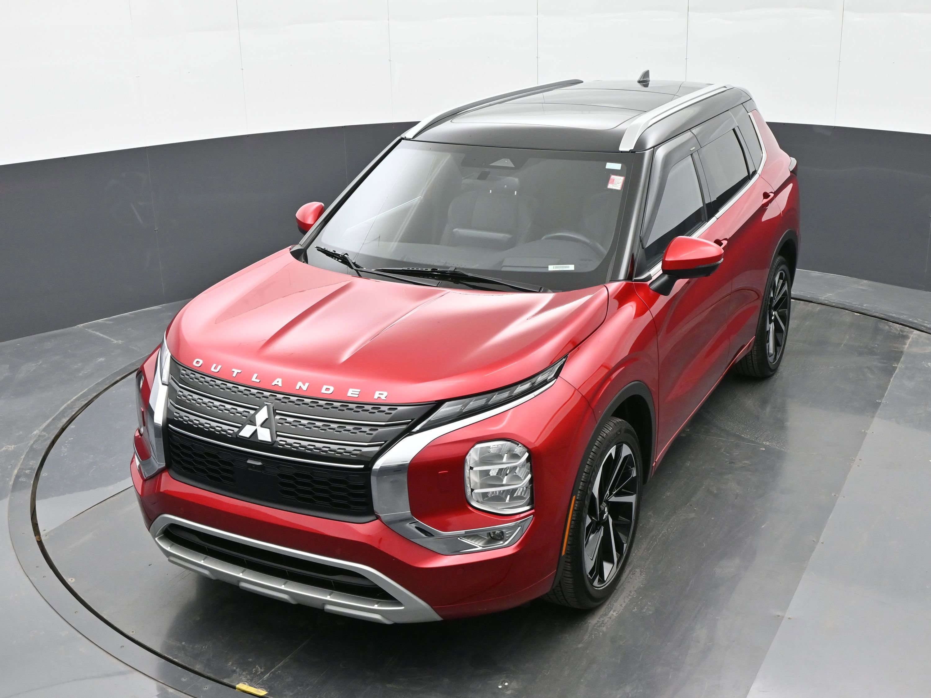 Used 2024 Mitsubishi Outlander SEL image 32