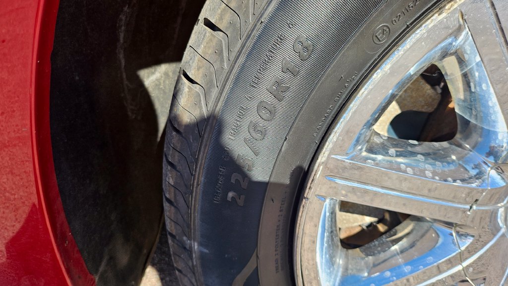 Used 2009 Chrysler 300 C RWD image 17