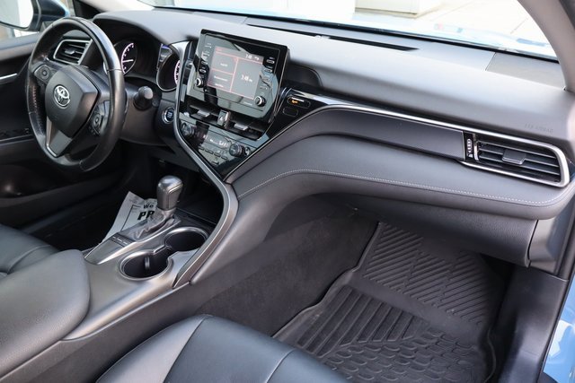 Used 2024 Toyota Camry SE image 12
