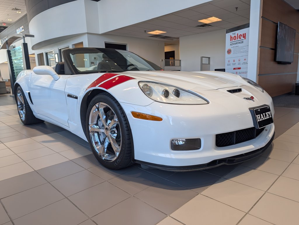 Used 2011 Chevrolet Corvette Grand Sport w/ Preferred Equipment Group RWD image 1