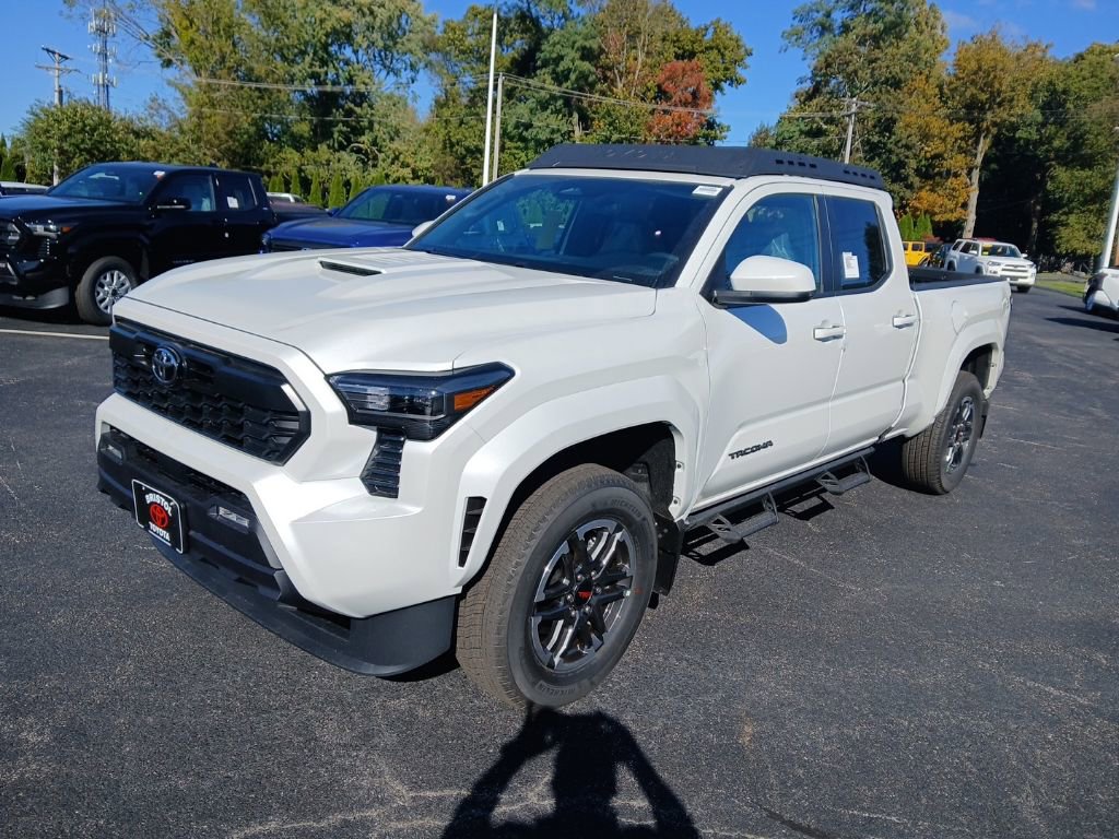 New 2025 Toyota Tacoma TRD Sport image 2