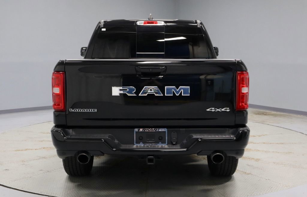Used 2025 RAM 1500 Laramie w/ Sport Appearance Package AWD/4WD image 12