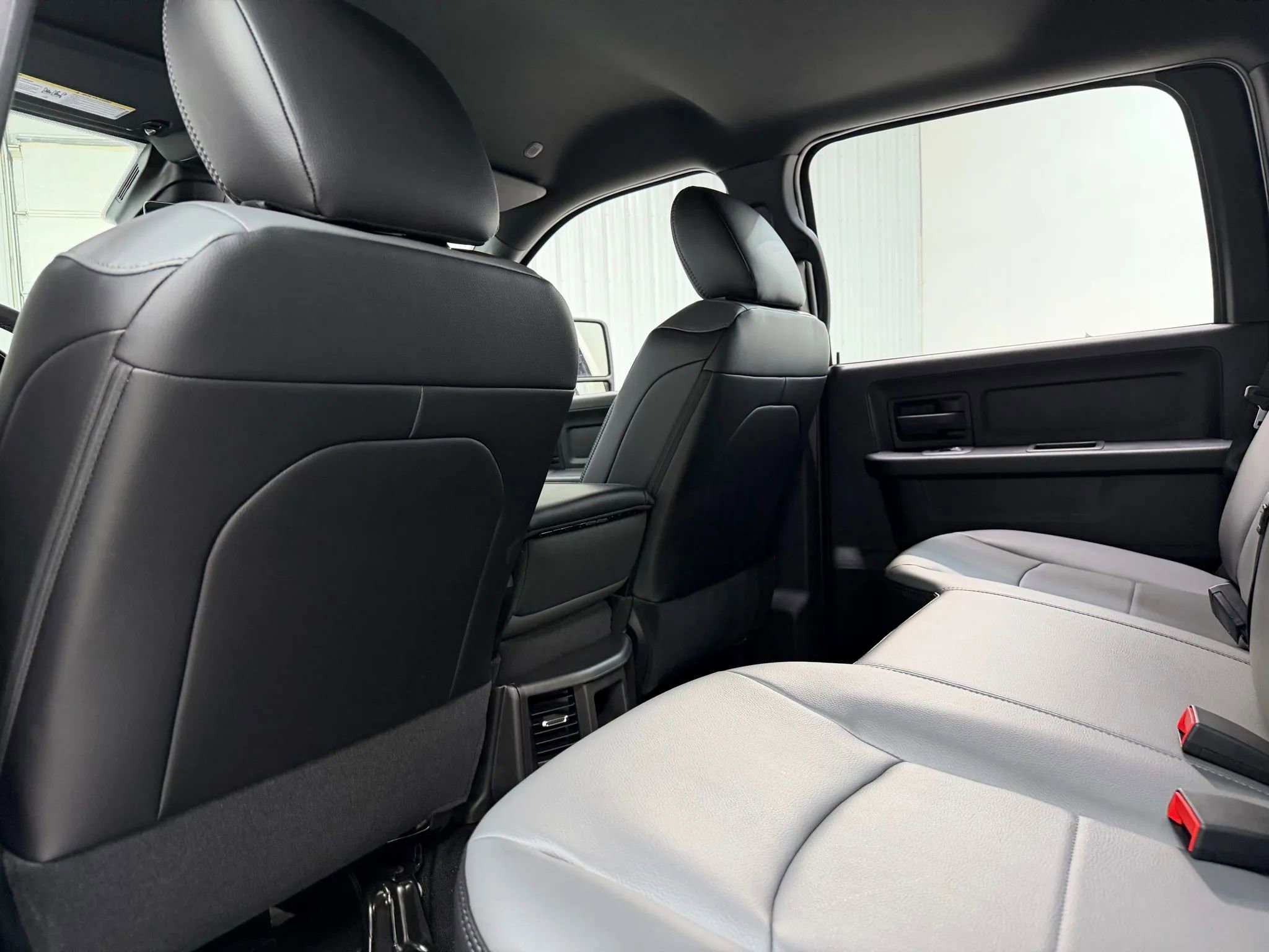 Used 2025 RAM 5500 Tradesman w/ Safety Group image 16