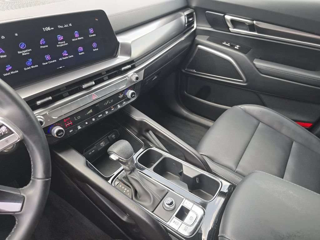 Used 2024 Kia Telluride LX FWD image 28