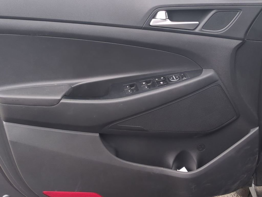 Used 2019 Hyundai Tucson Value image 10