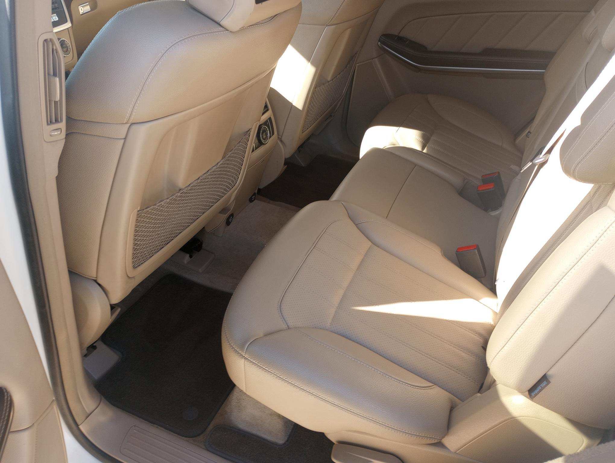 Used 2013 Mercedes-Benz GL 450 4MATIC image 4