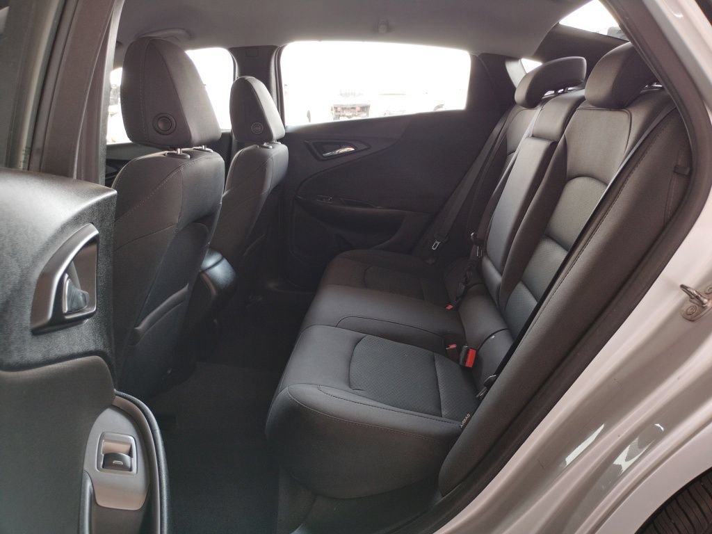 Used 2017 Chevrolet Malibu LS FWD image 17