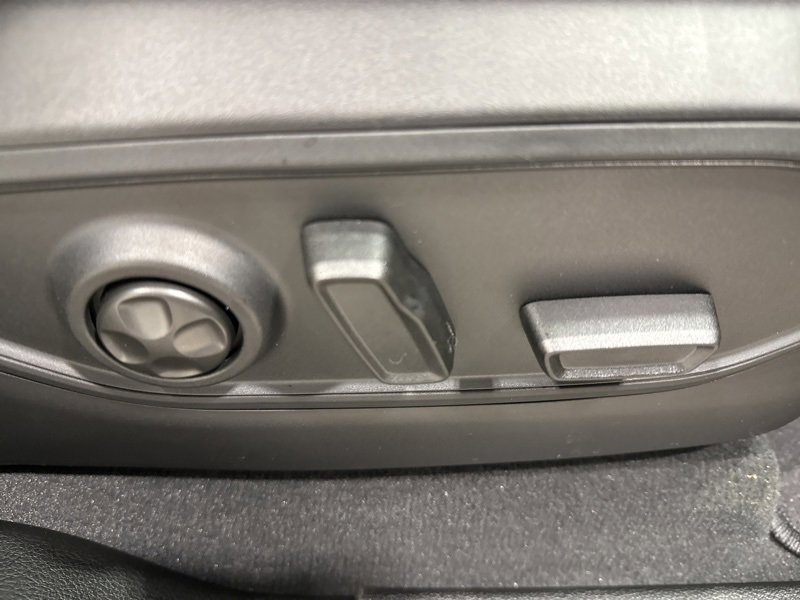 New 2025 Jeep Grand Cherokee Limited w/ Black Appearance Package image 15