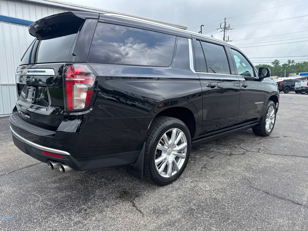Used 2023 Chevrolet Suburban High Country w/ LPO, Illumination Package AWD/4WD image 10