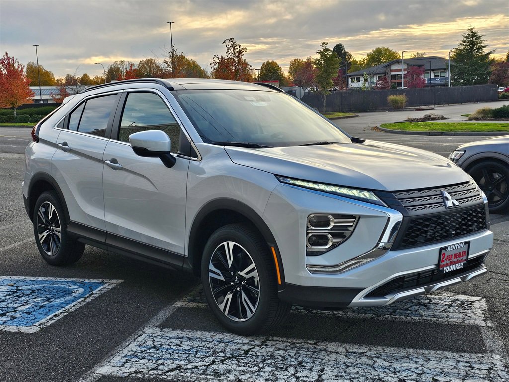 New 2026 Mitsubishi Eclipse Cross SE image 2