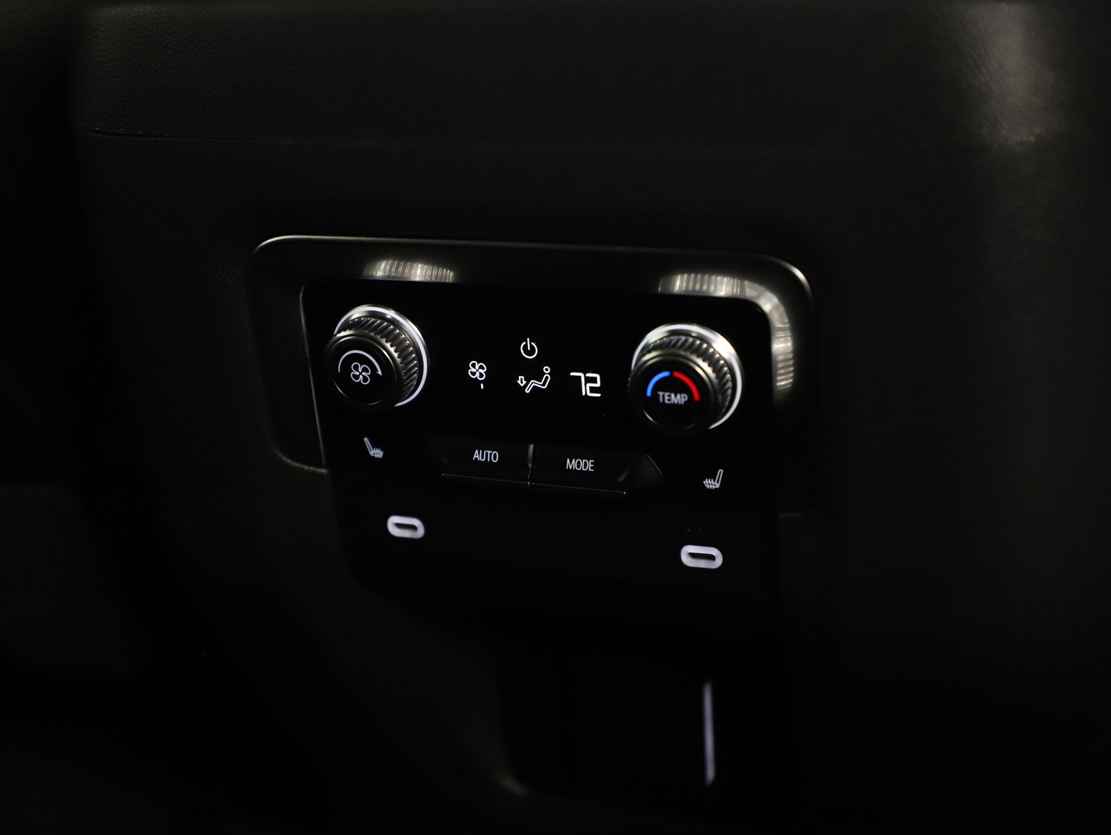 Used 2023 GMC Yukon XL Denali image 17