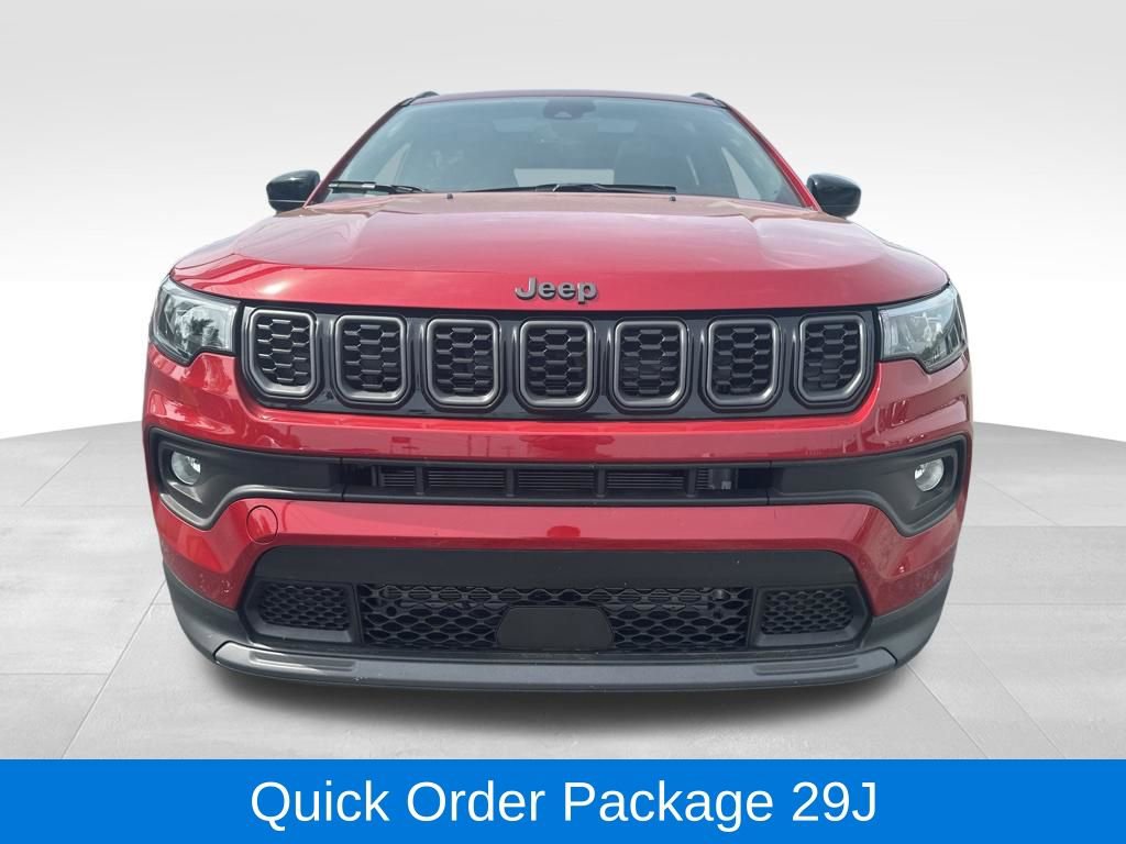 Used 2025 Jeep Compass Latitude w/ Sun & Sound Group AWD/4WD image 2
