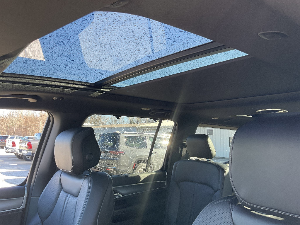 New 2026 Jeep Grand Wagoneer Limited AWD/4WD image 14