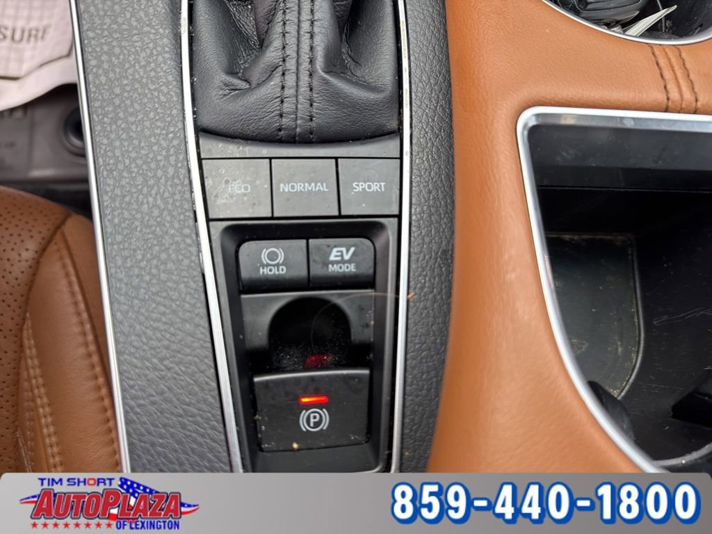 Used 2021 Toyota Avalon Limited w/ Advanced Safety Package image 36