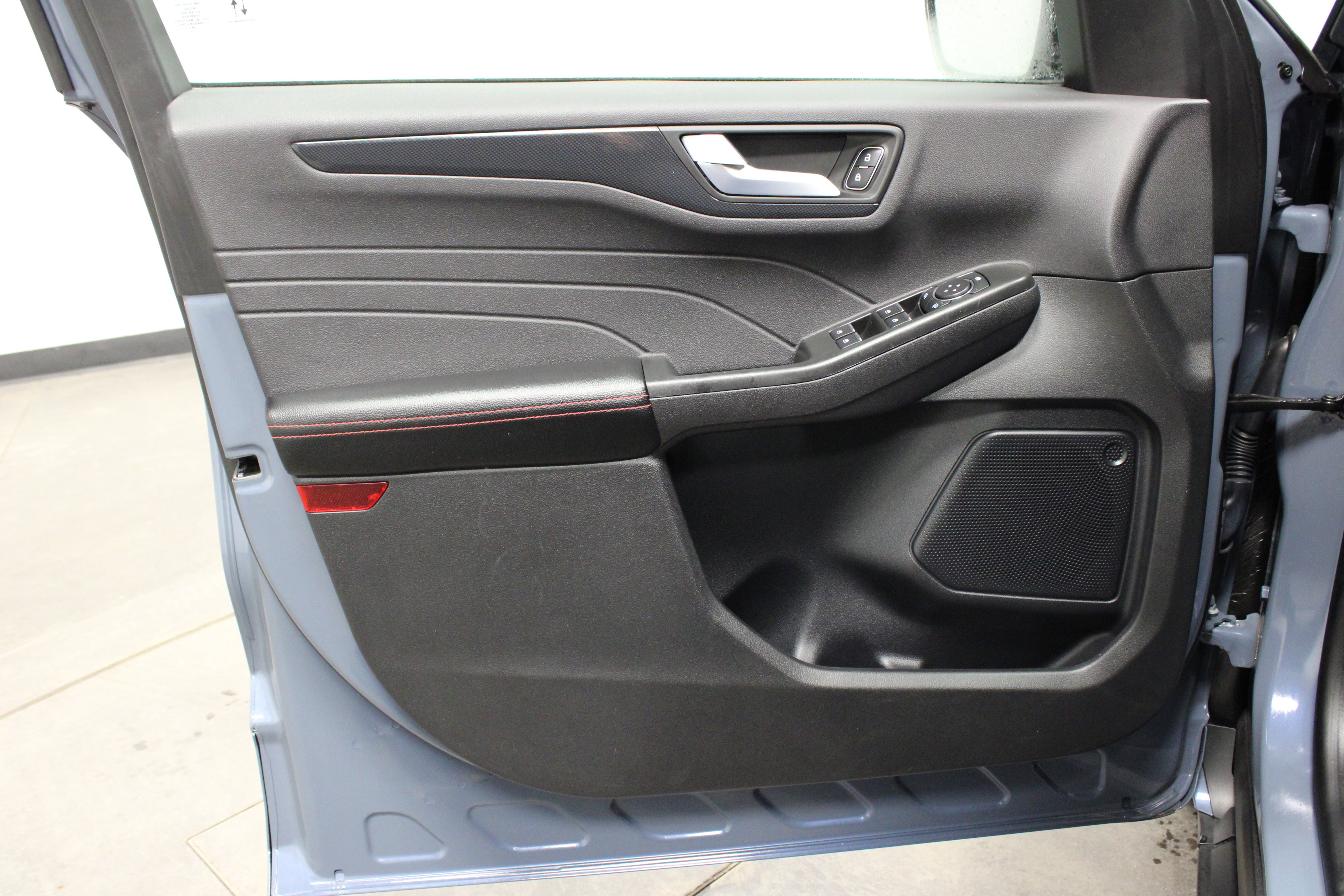 Used 2024 Ford Escape ST-Line w/ Tech Pack #1 image 18