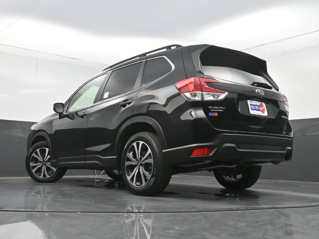 Used 2024 Subaru Forester Limited AWD/4WD image 29