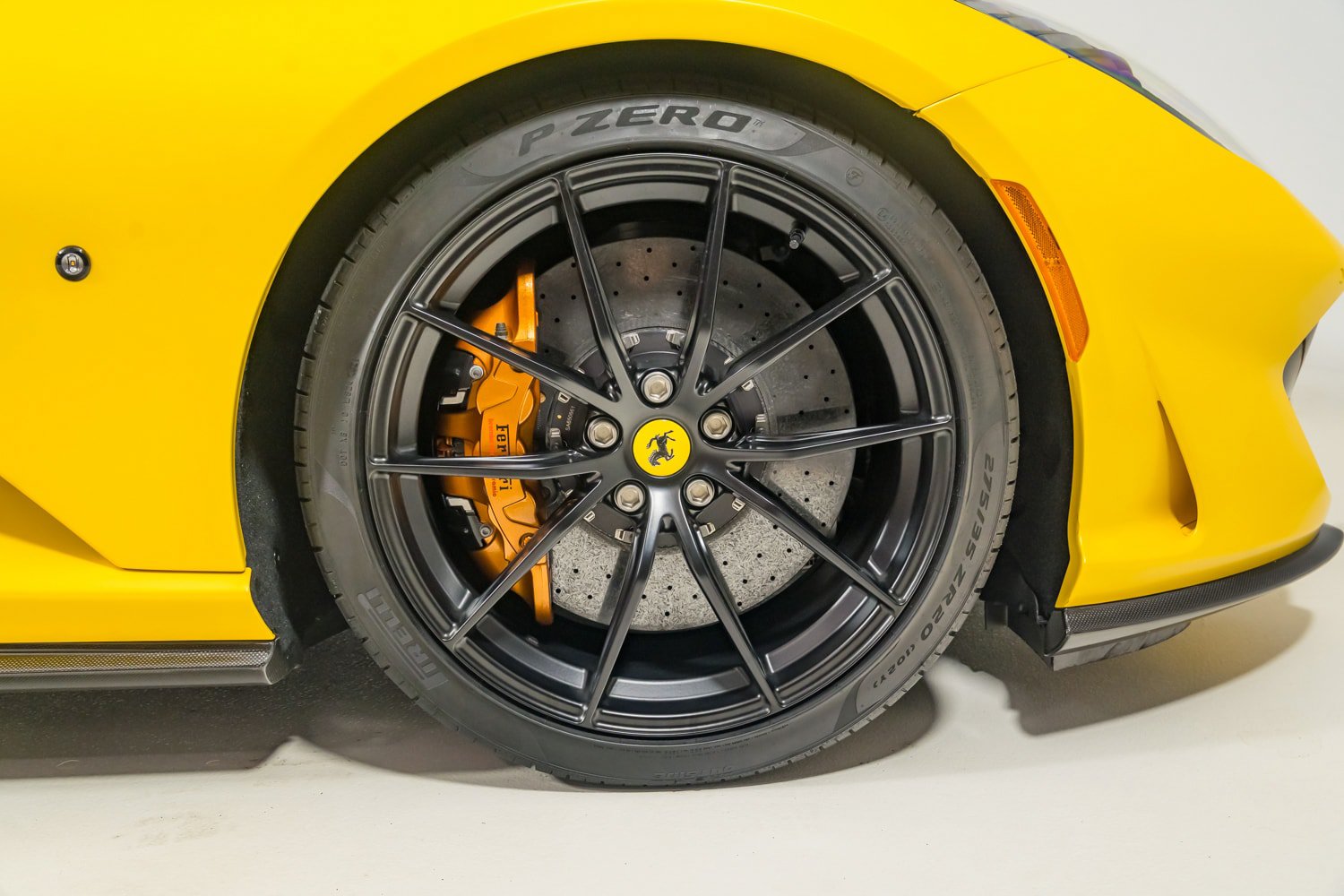 Used 2022 Ferrari 812 GTS RWD image 24