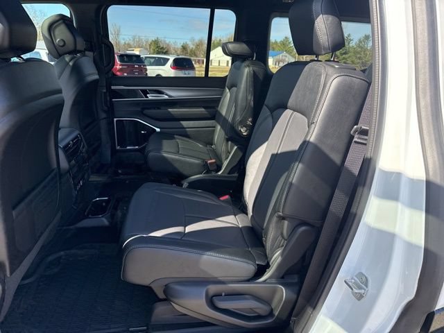 New 2026 Jeep Grand Wagoneer Limited w/ Premium Group II AWD/4WD image 14