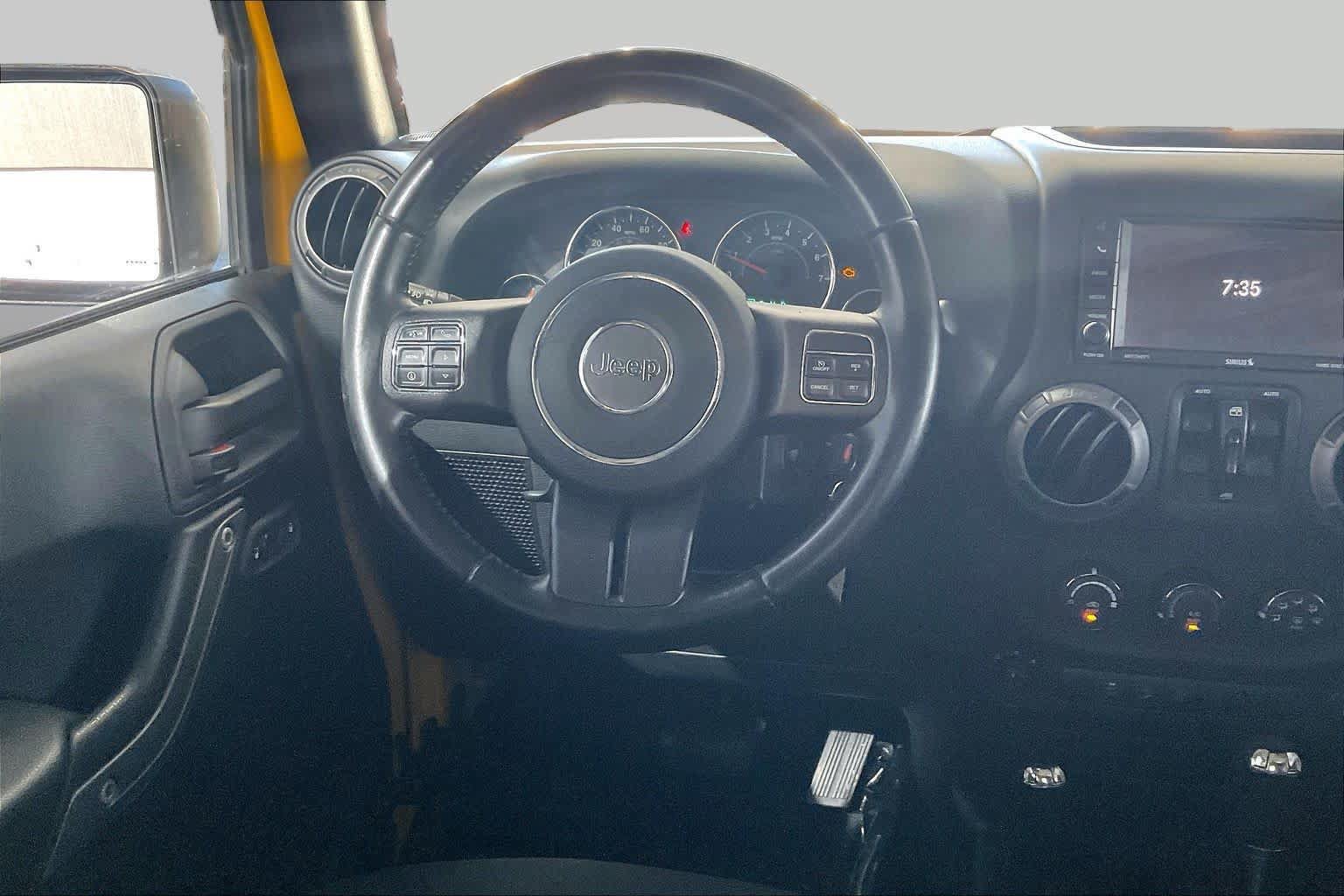 Used 2015 Jeep Wrangler Unlimited Sport w/ Quick Order Package 24S AWD/4WD image 6