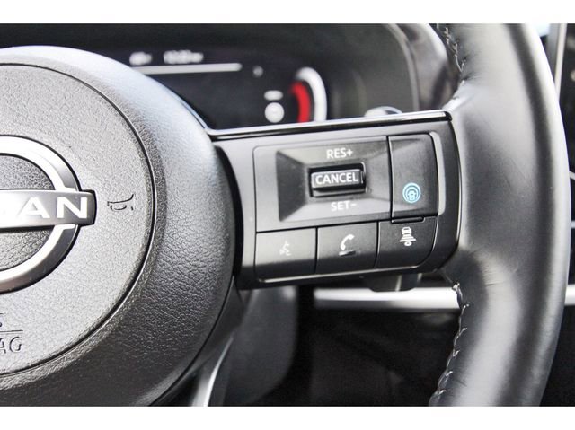 Used 2025 Nissan Pathfinder Platinum w/ Cargo Package image 19