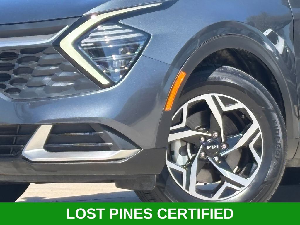 Used 2024 Kia Sportage LX image 2