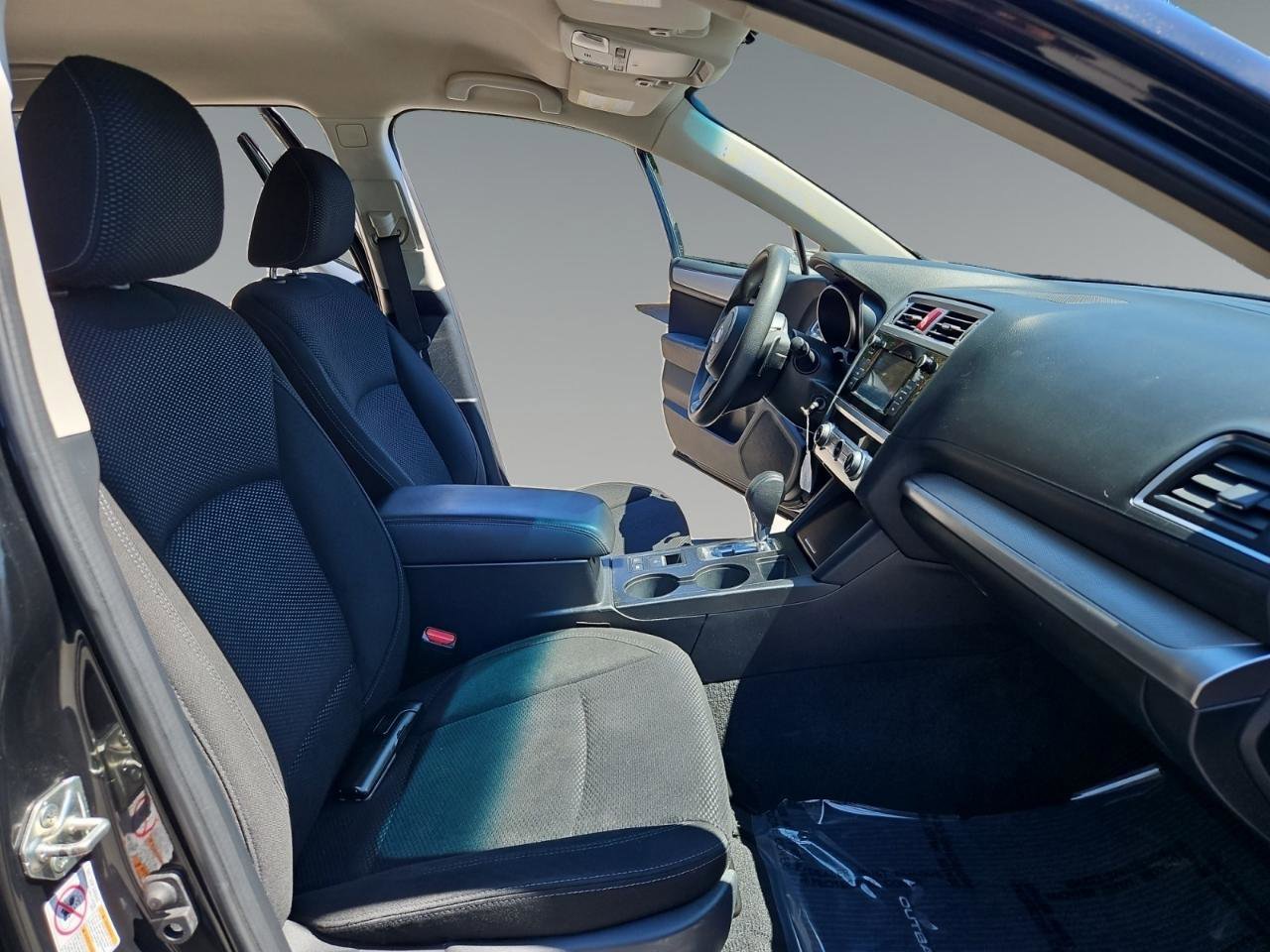Used 2018 Subaru Outback 2.5i AWD/4WD image 17