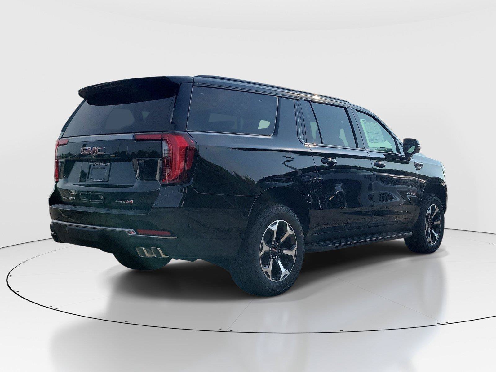 New 2026 GMC Yukon XL AT4 AWD/4WD image 4