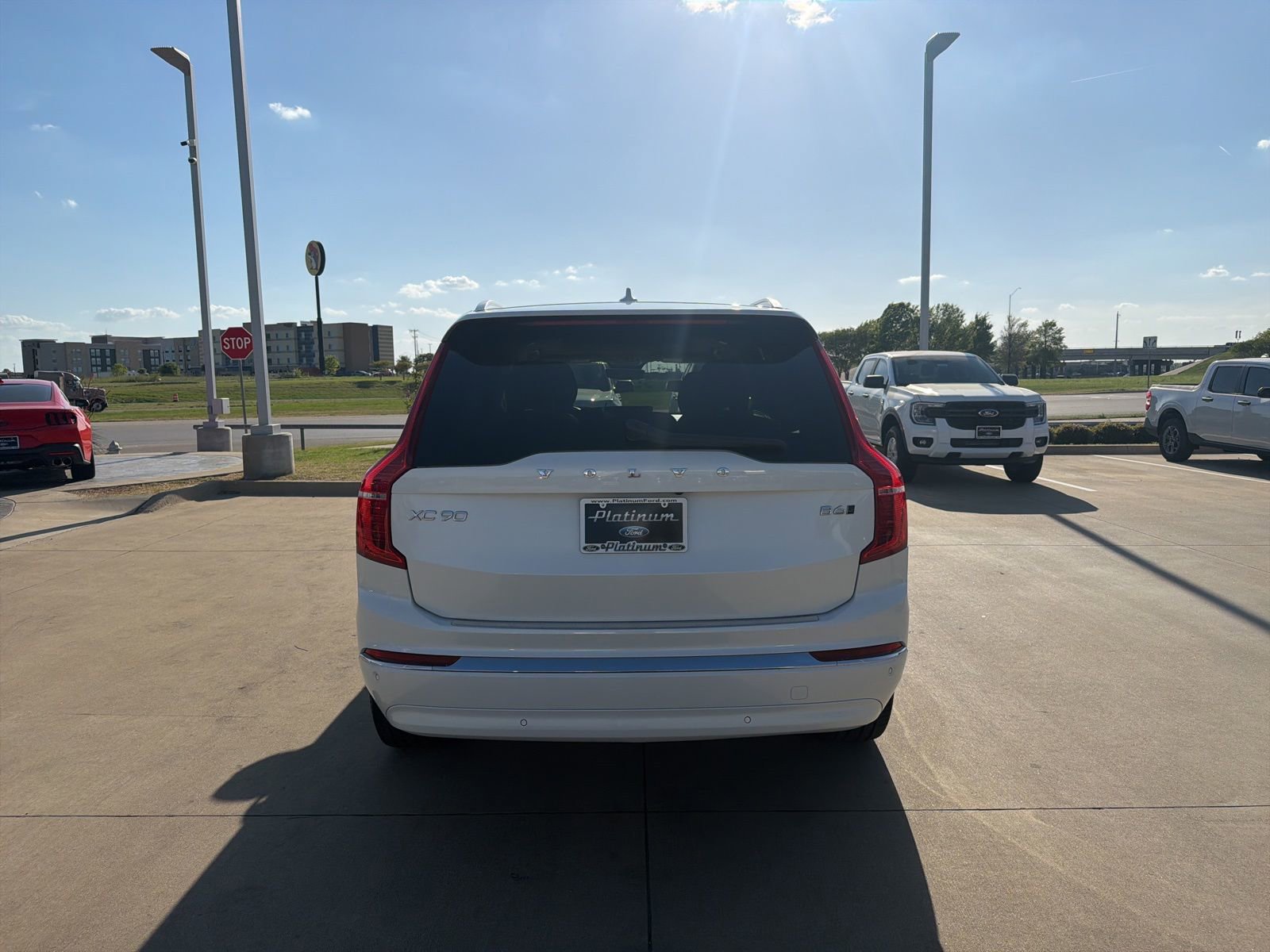 Used 2023 Volvo XC90 B6 Ultimate w/ Protection Package Premier image 4