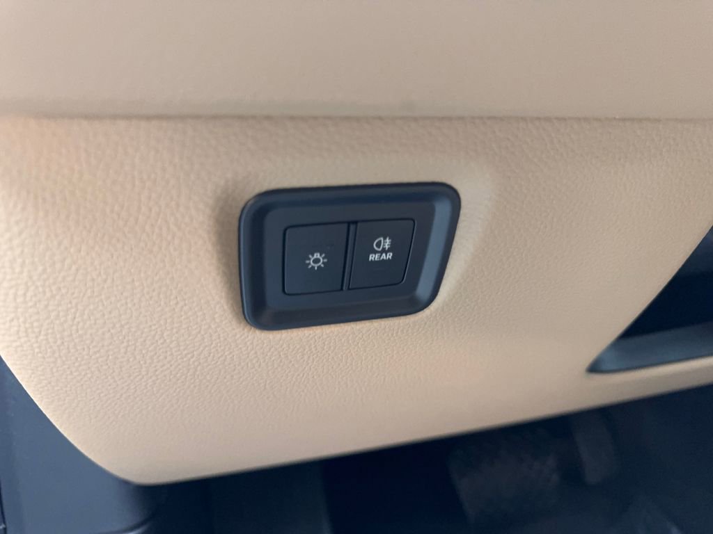 Used 2026 Porsche Cayenne Coupe image 55