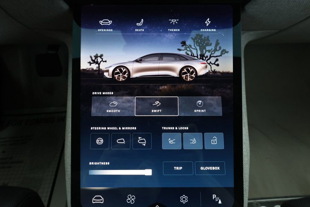 Used 2023 Lucid Air Touring image 15