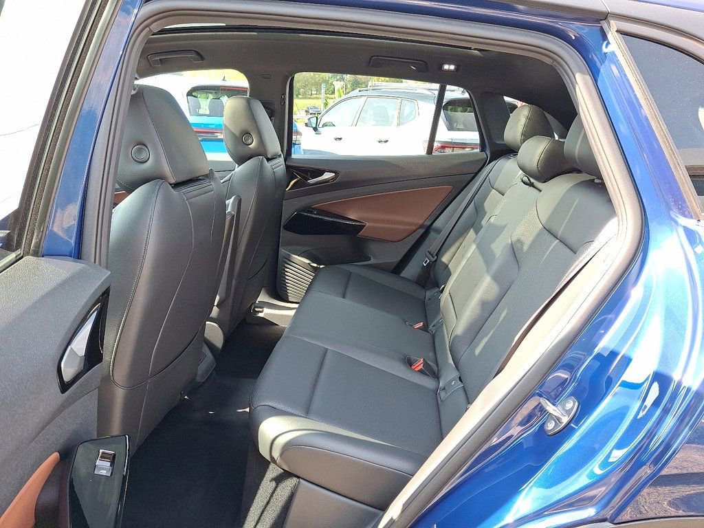 Used 2021 Volkswagen ID.4 Pro S image 10