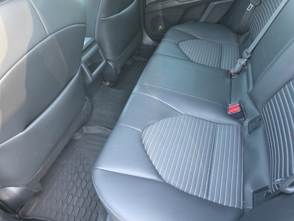 Used 2023 Toyota Camry SE w/ Cold Weather Package FWD image 12