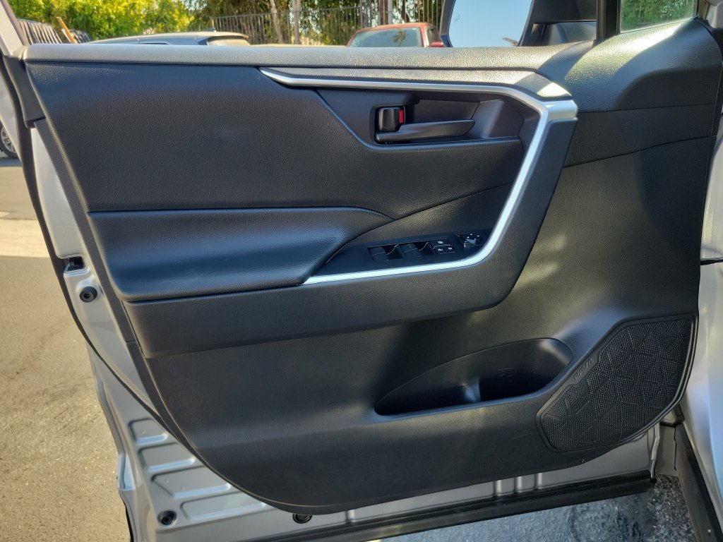Used 2025 Toyota RAV4 LE FWD image 19
