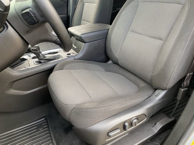 Used 2023 Chevrolet Traverse LT image 20