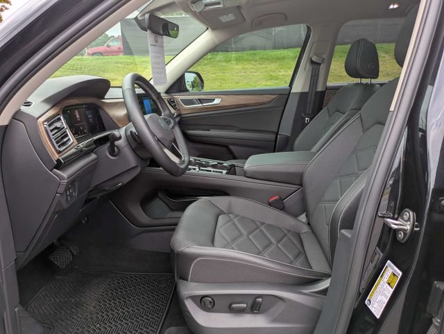 Certified 2026 Volkswagen Atlas SE FWD image 22