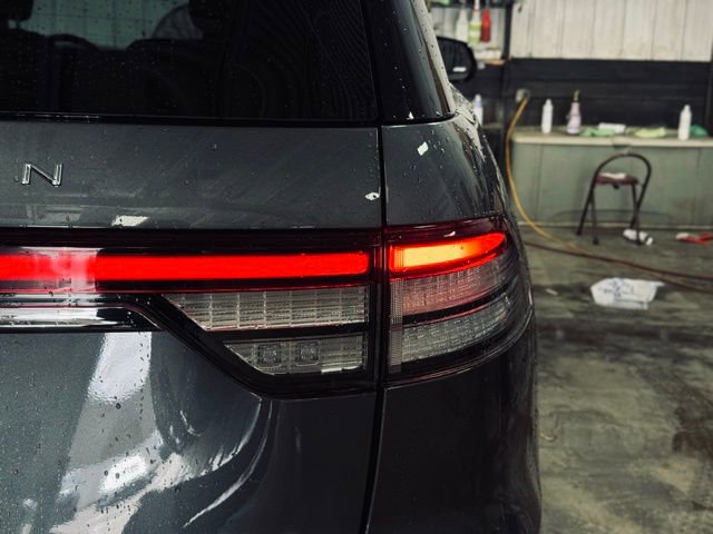 Used 2022 Lincoln Aviator Reserve w/ Elements Package Plus image 7