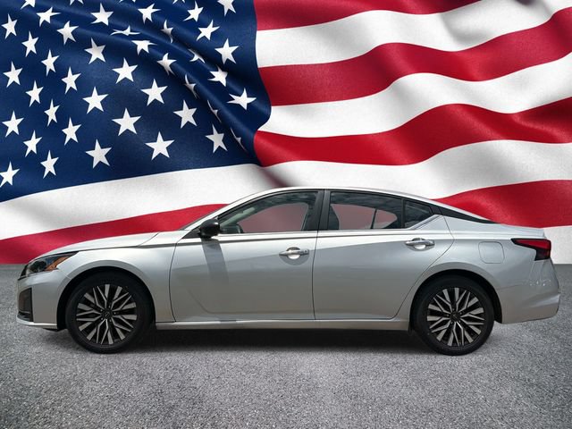 Used 2024 Nissan Altima 2.5 SV FWD image 14