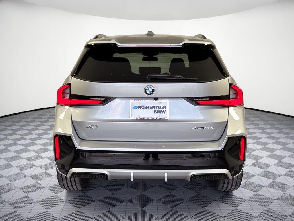 New 2027 BMW X1 xDrive28i AWD/4WD image 11
