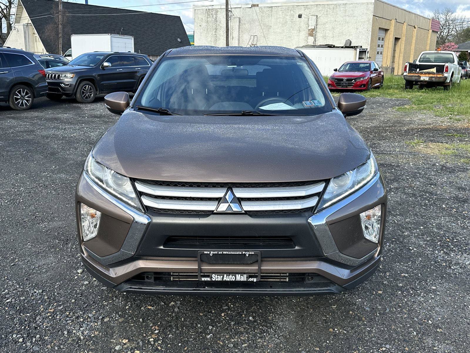 Used 2018 Mitsubishi Eclipse Cross ES image 3