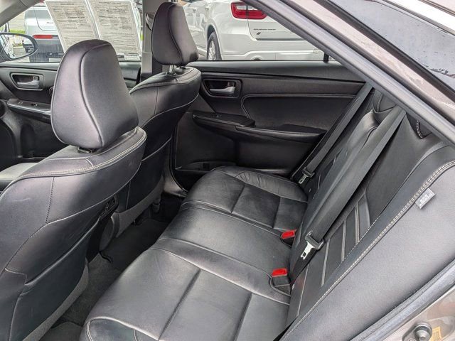 Used 2017 Toyota Camry XLE FWD image 14