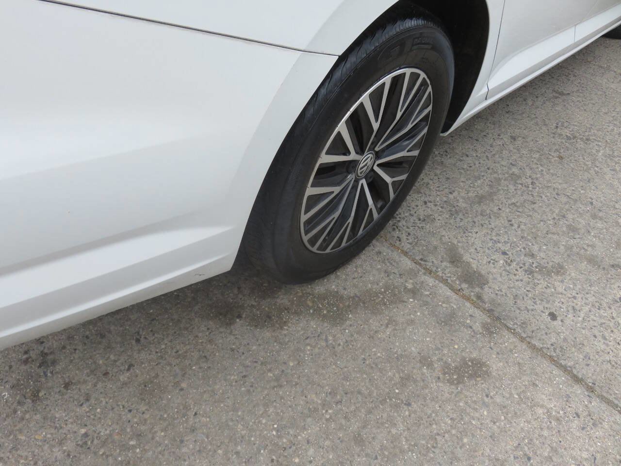 Used 2019 Volkswagen Jetta SE FWD image 33