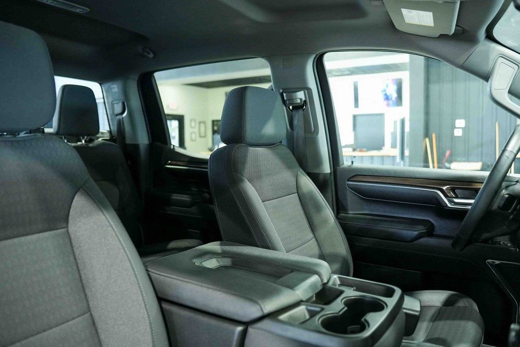 Used 2023 Chevrolet Silverado 1500 LT image 18