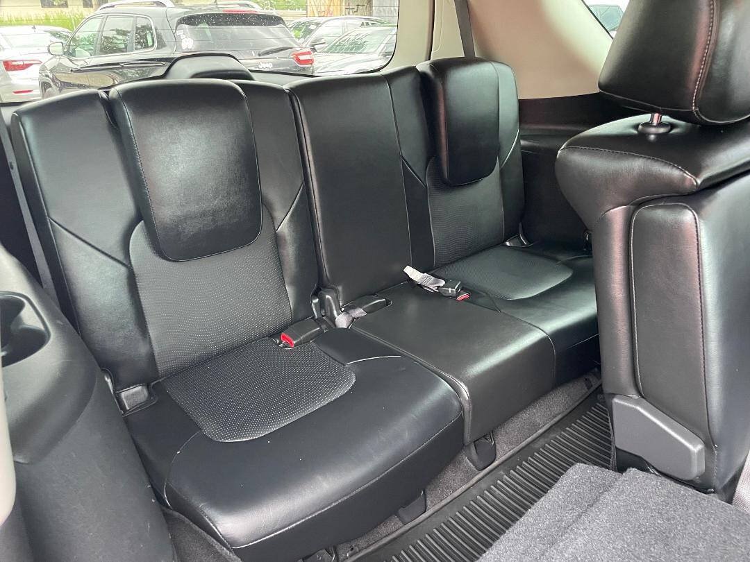 Used 2017 INFINITI QX80 4WD w/ Driver Assistance Package image 14