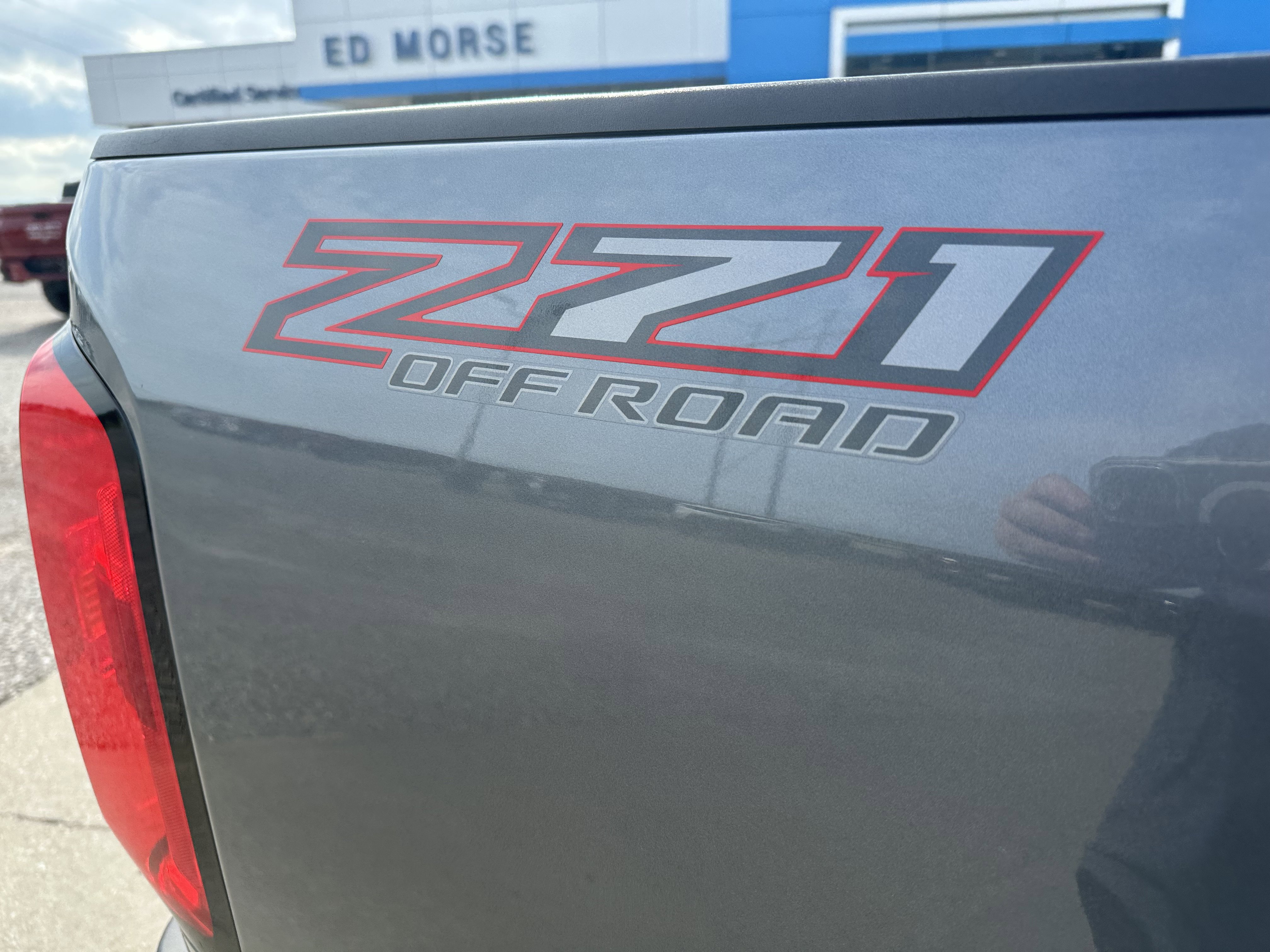 Used 2021 Chevrolet Colorado Z71 w/ Safety Package AWD/4WD image 14