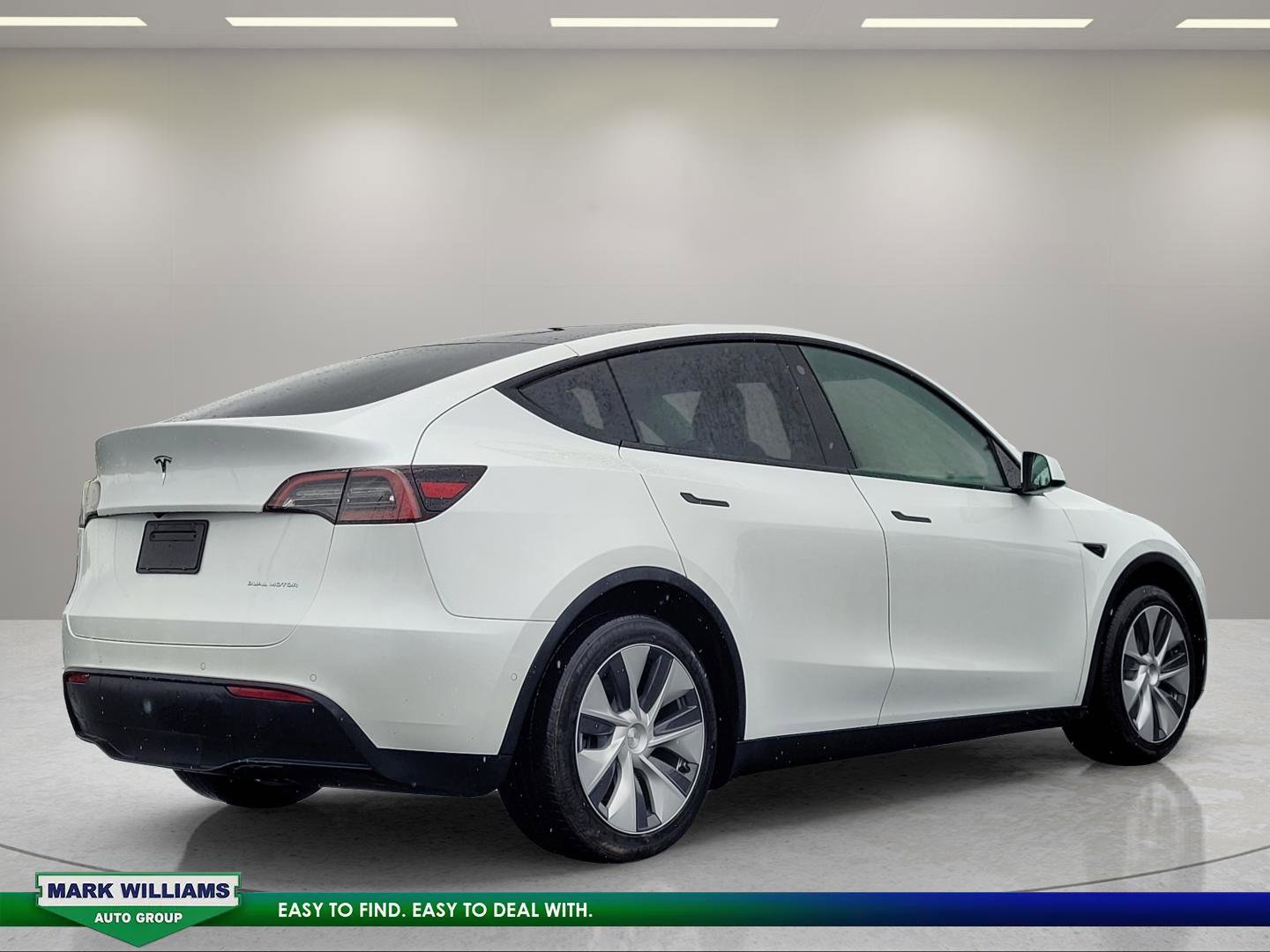 Used 2022 Tesla Model Y Long Range AWD/4WD image 4