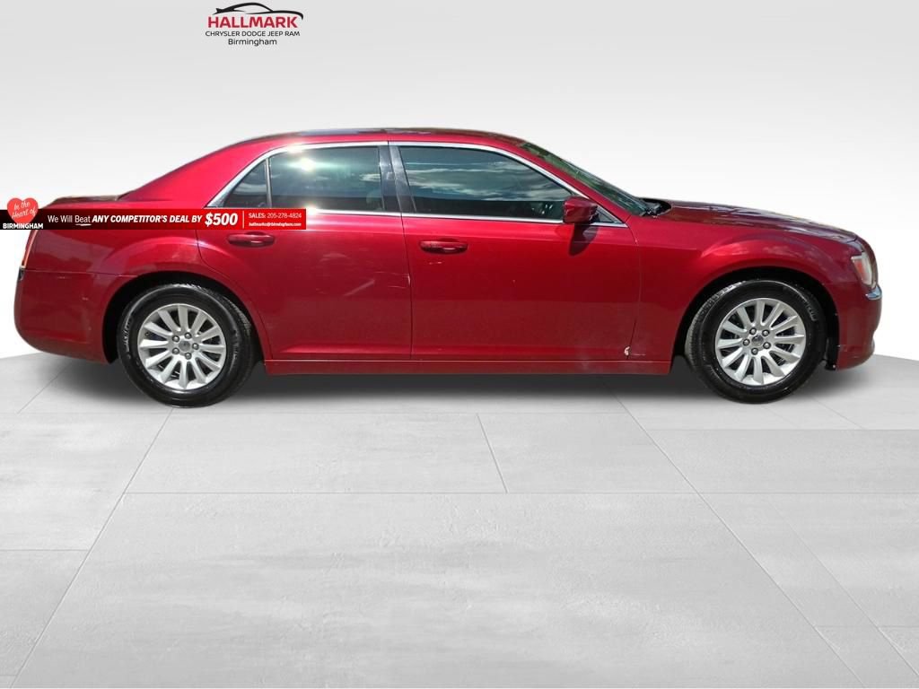 Used 2012 Chrysler 300 RWD image 2